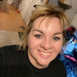 Meet your Posher, Vickie